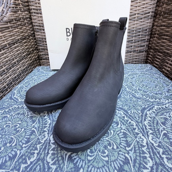Buffalo David Bitton Women’s Anna Chelsea Boots Black Water Repellent Size 10 - Picture 3 of 14